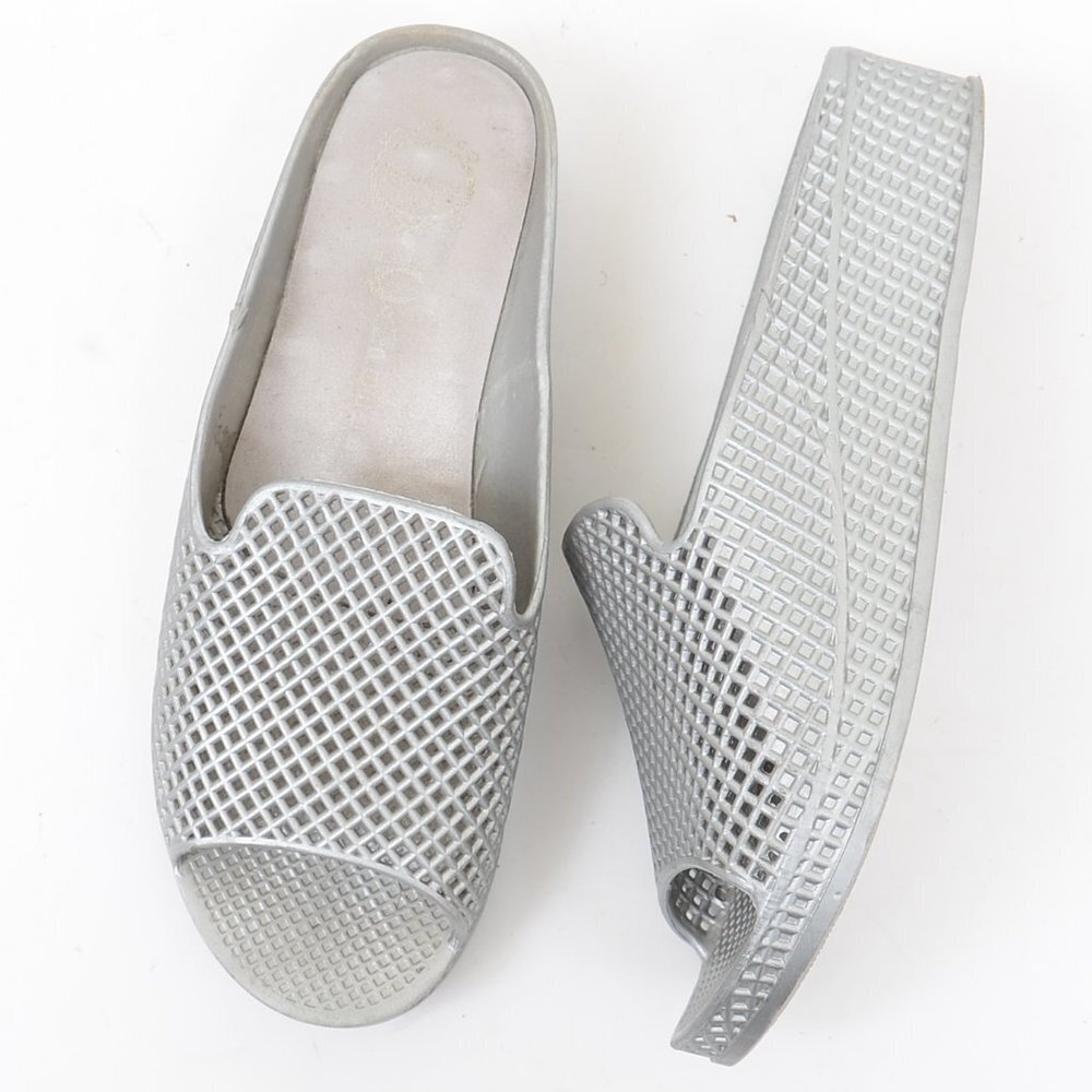 Jeffrey Campbell Women's 8 Fling Jelly Slide Silver Slip On Sandals‎ Waterproof